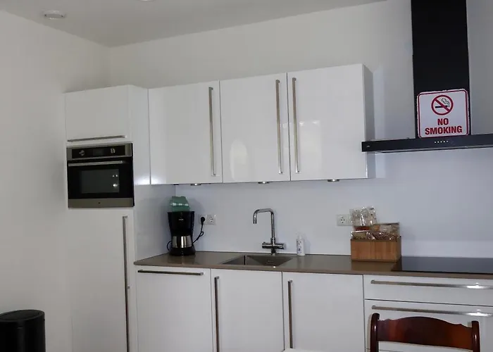 Charivy\'S Guesthouse
